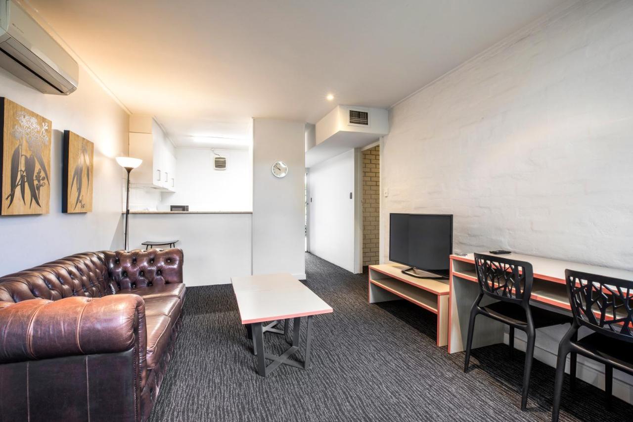 Burvale Hotel Nunawading Экстерьер фото