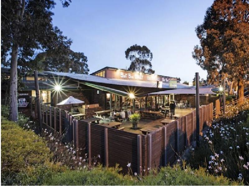 Burvale Hotel Nunawading Экстерьер фото
