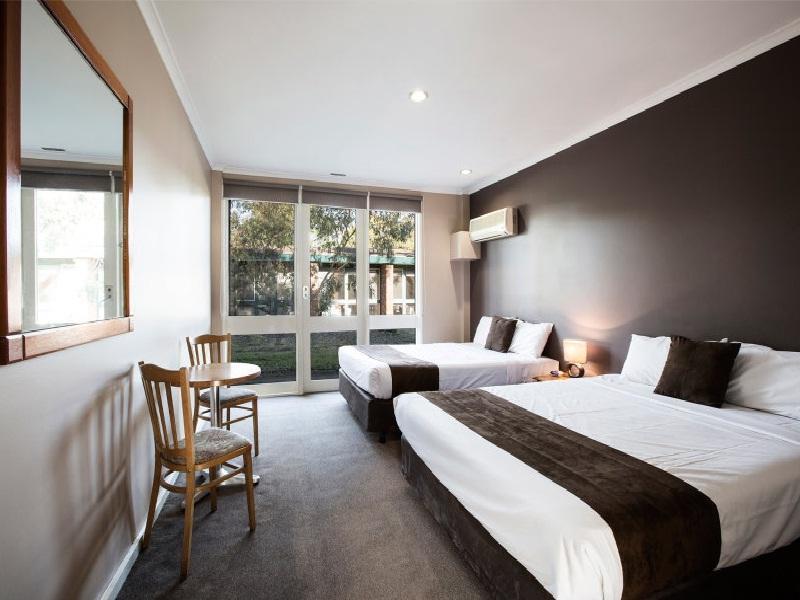 Burvale Hotel Nunawading Экстерьер фото
