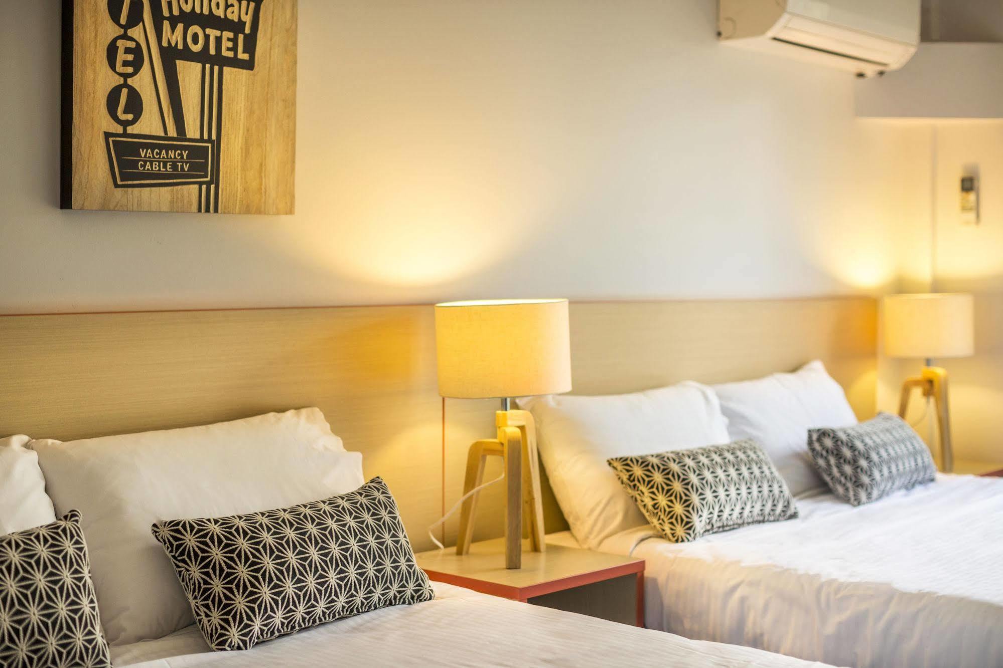 Burvale Hotel Nunawading Экстерьер фото