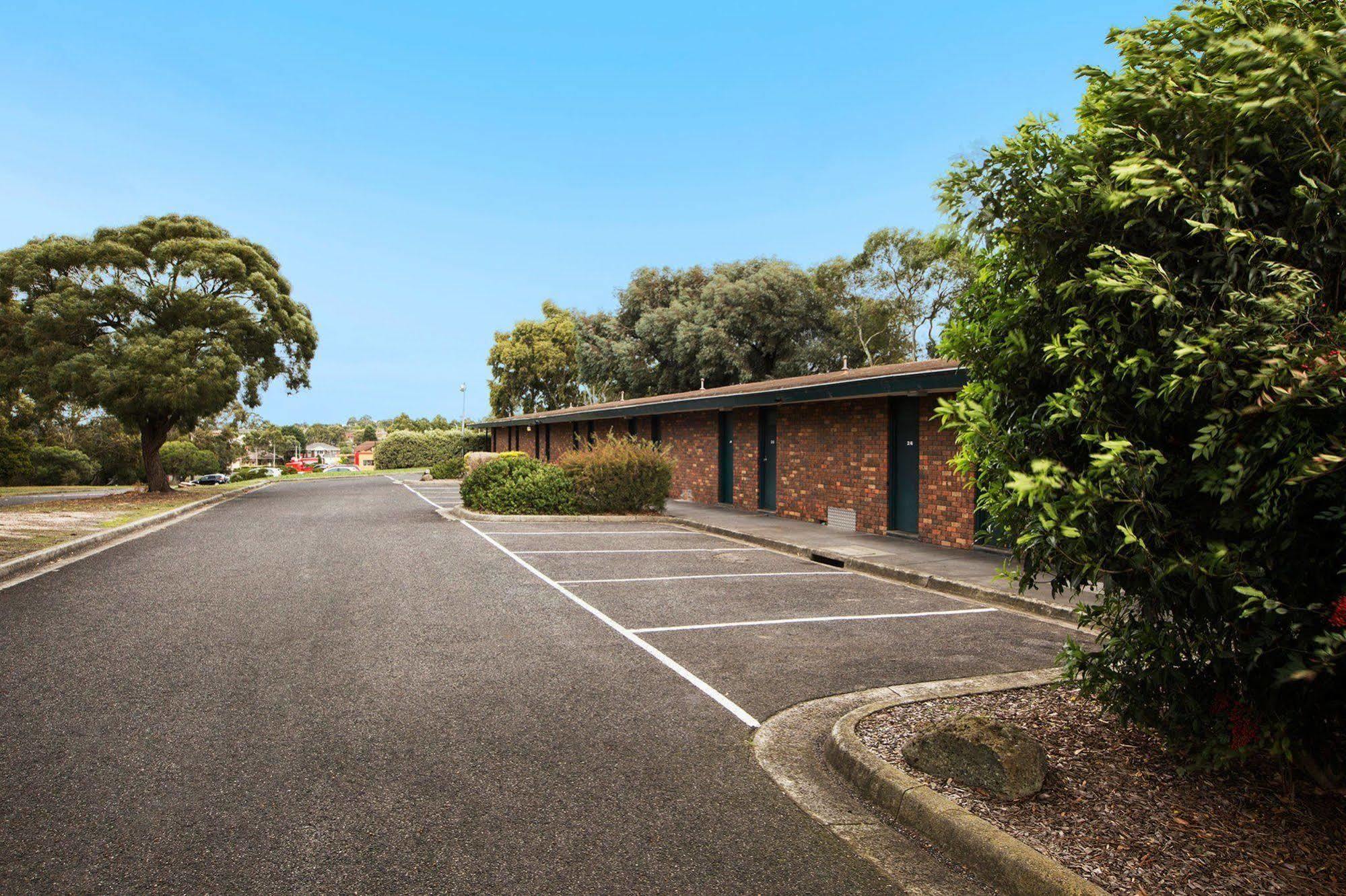 Burvale Hotel Nunawading Экстерьер фото
